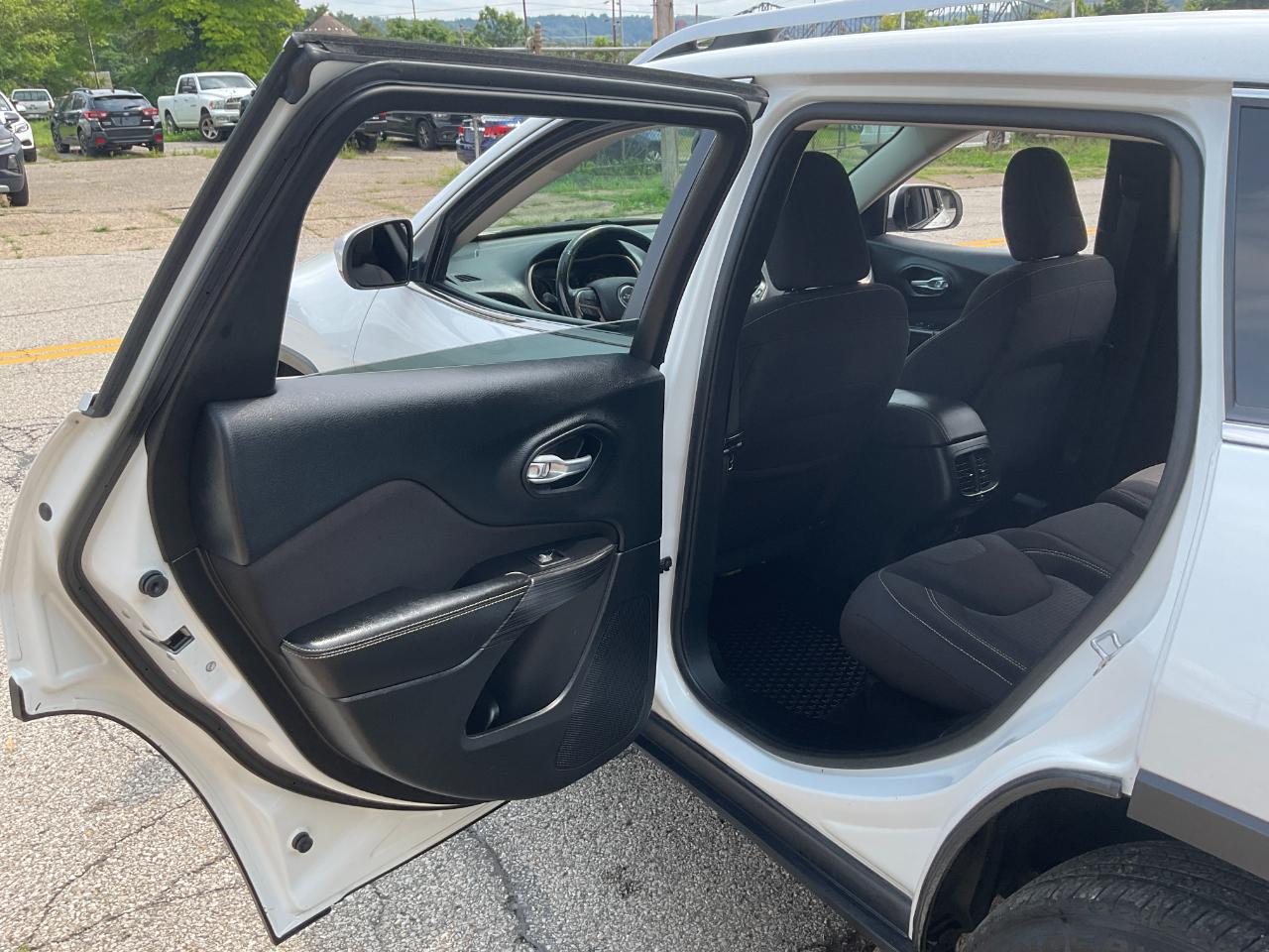 Jeep Cherokee Latitude 4WD 2015