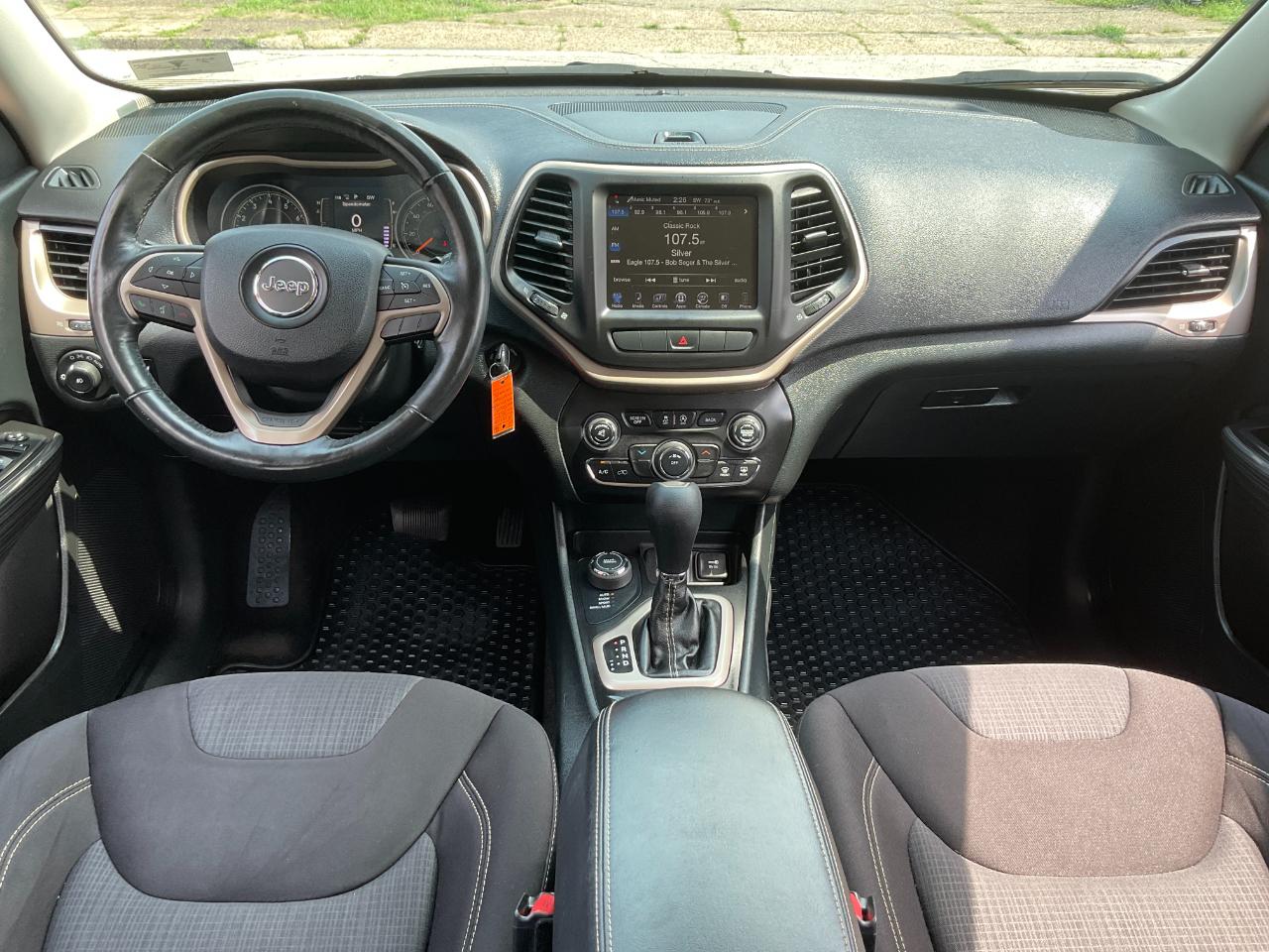 Jeep Cherokee Latitude 4WD 2015
