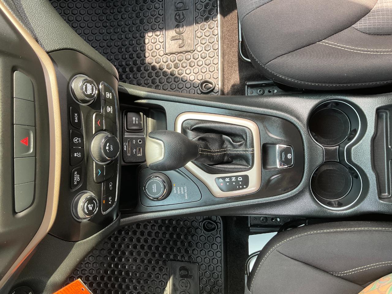 Jeep Cherokee Latitude 4WD 2015