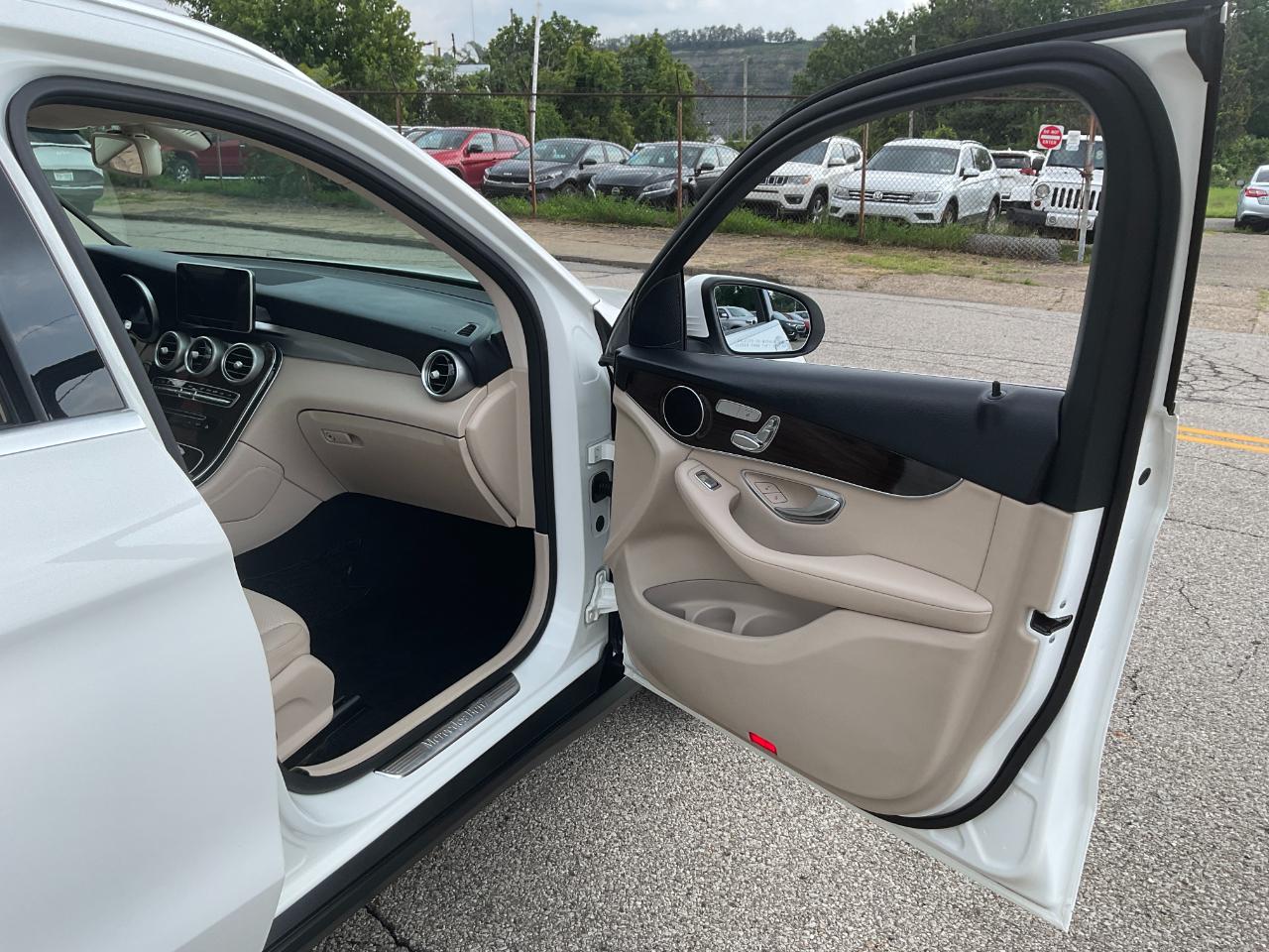 Mercedes-Benz GLC-Class GLC300 4MATIC 2018