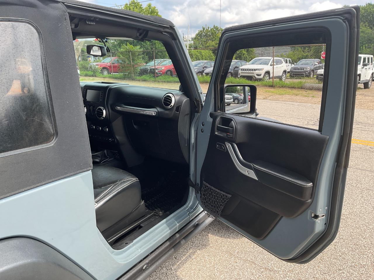 Jeep Wrangler Rubicon 4WD 2014
