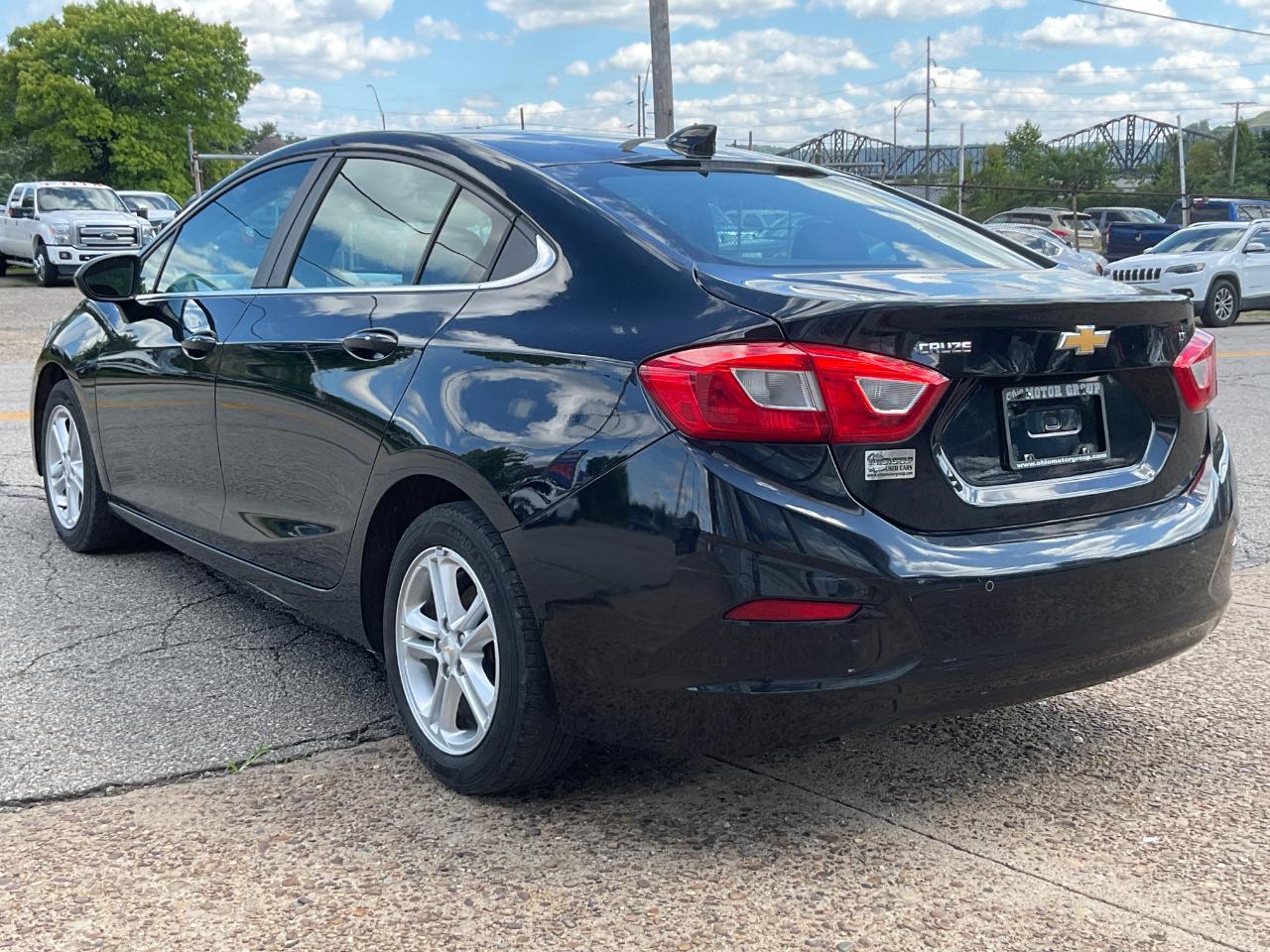 Chevrolet Cruze LT Auto 2017