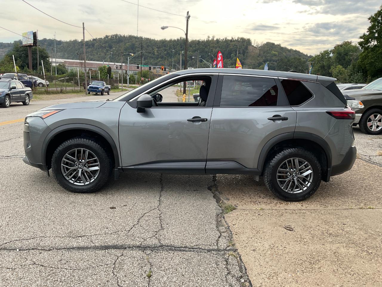 Nissan Rogue S AWD 2023