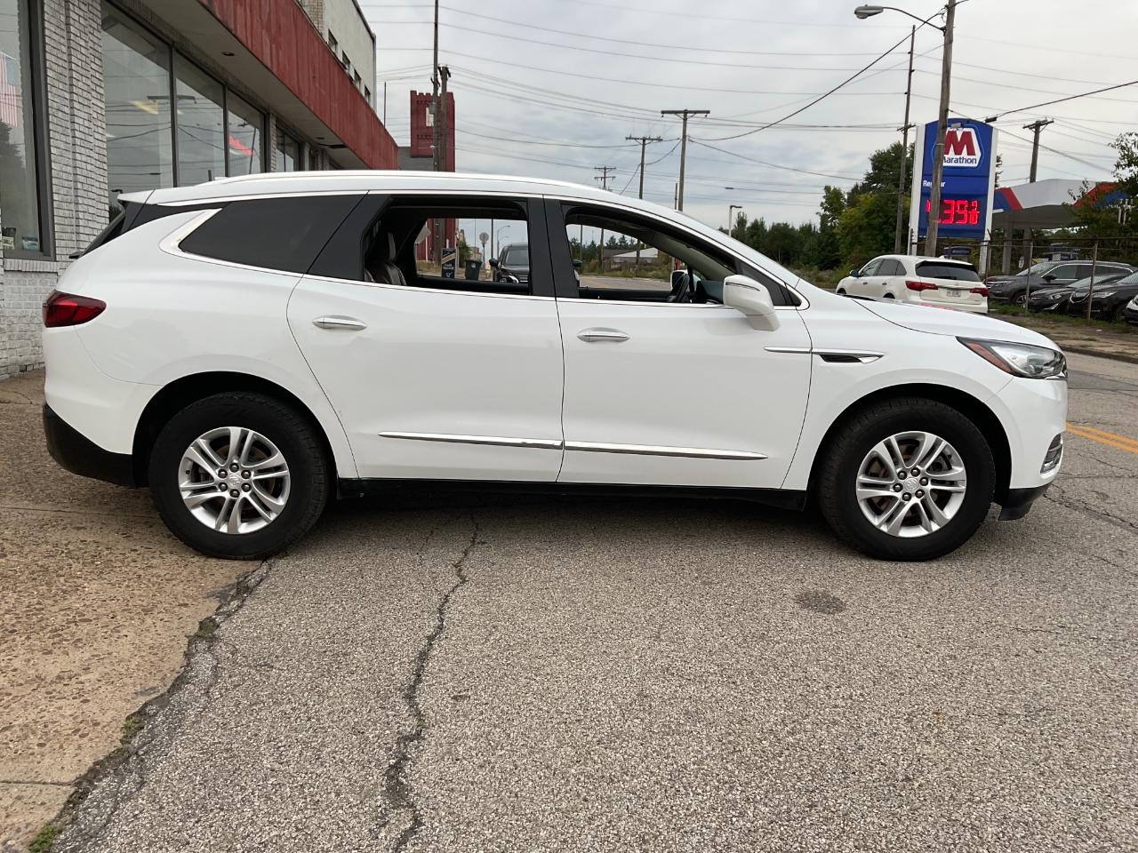 Buick Enclave Essence AWD 2018