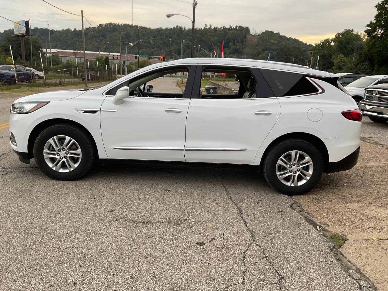 Buick Enclave Essence AWD 2018