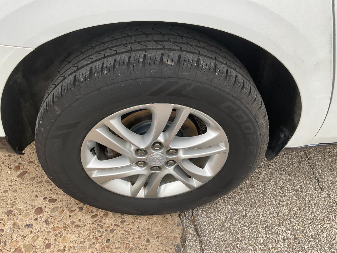 Buick Enclave Essence AWD 2018