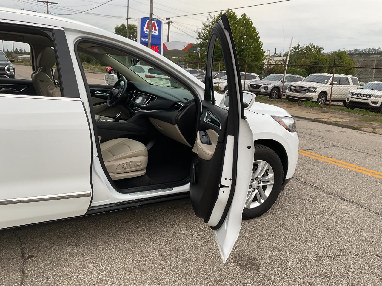 Buick Enclave Essence AWD 2018