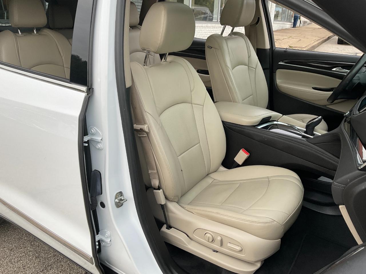 Buick Enclave Essence AWD 2018