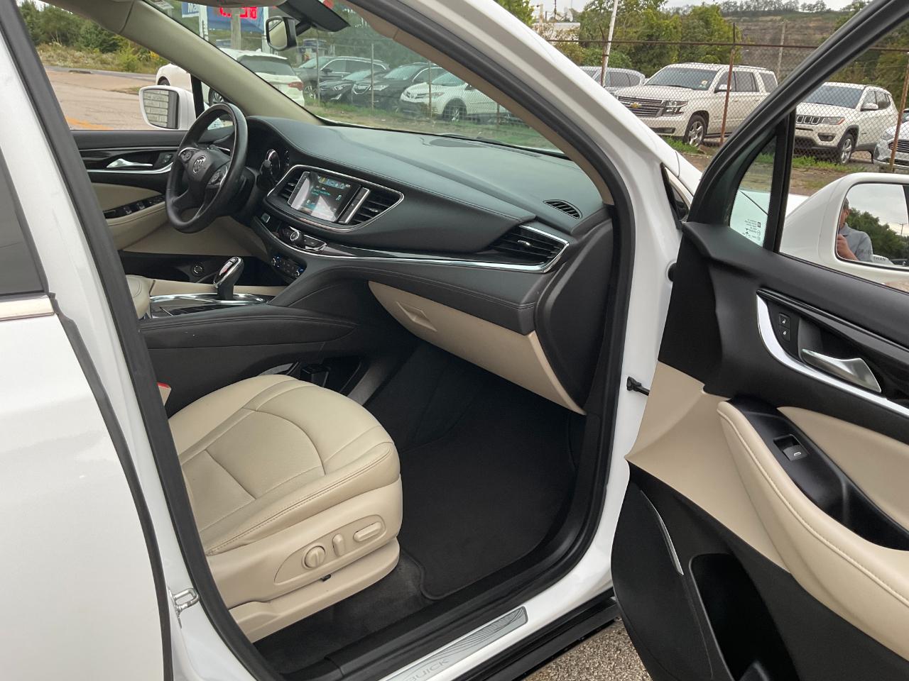 Buick Enclave Essence AWD 2018
