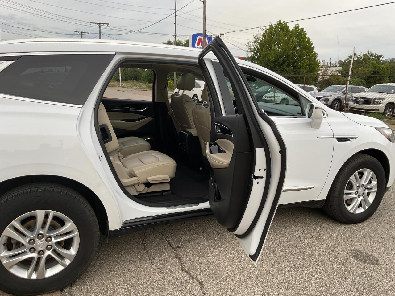 Buick Enclave Essence AWD 2018