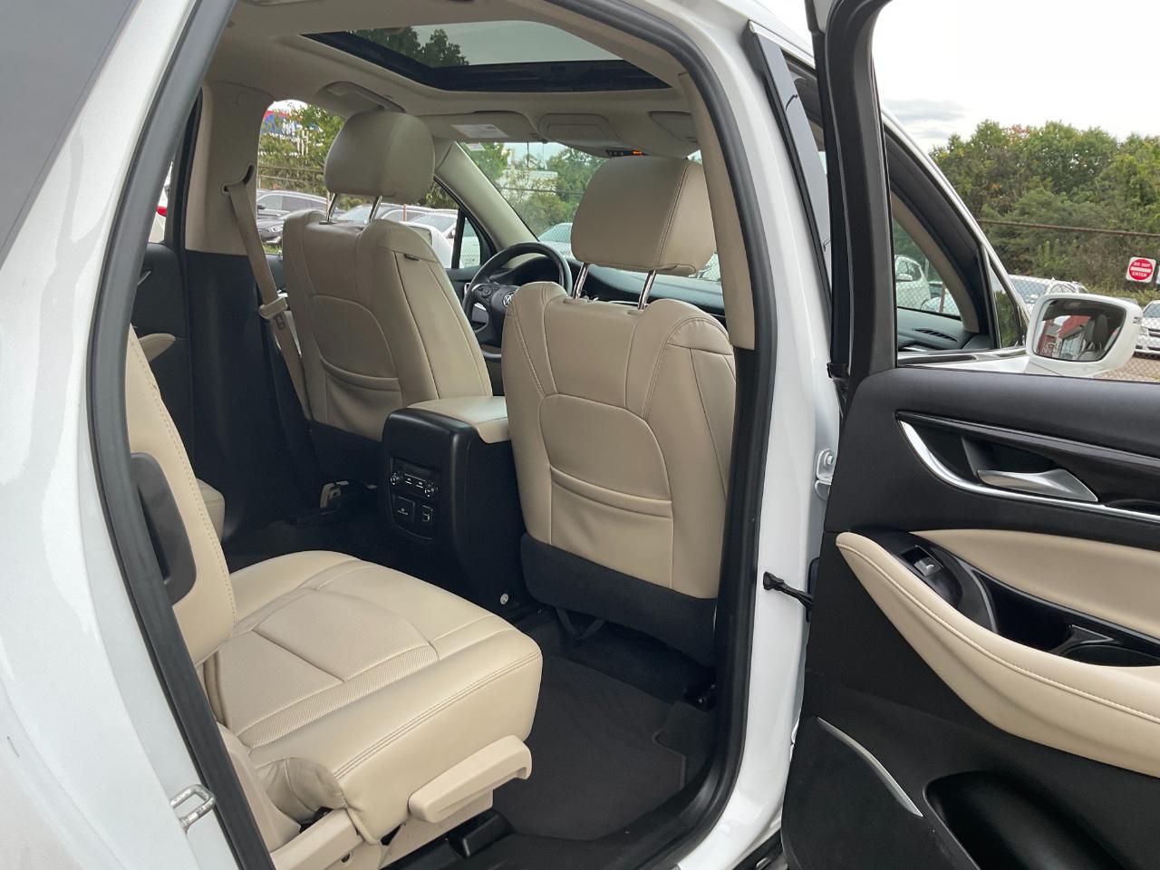 Buick Enclave Essence AWD 2018