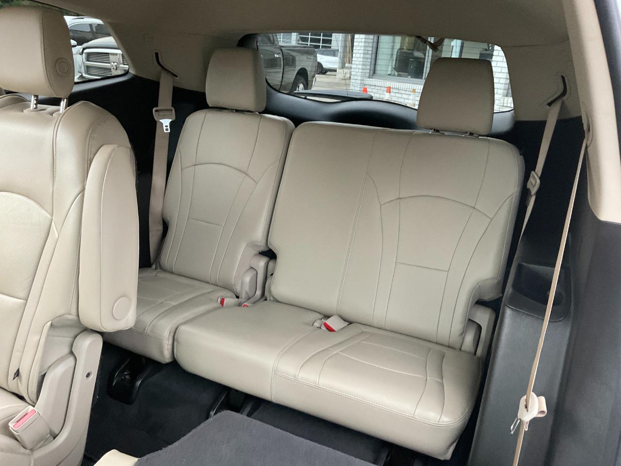 Buick Enclave Essence AWD 2018