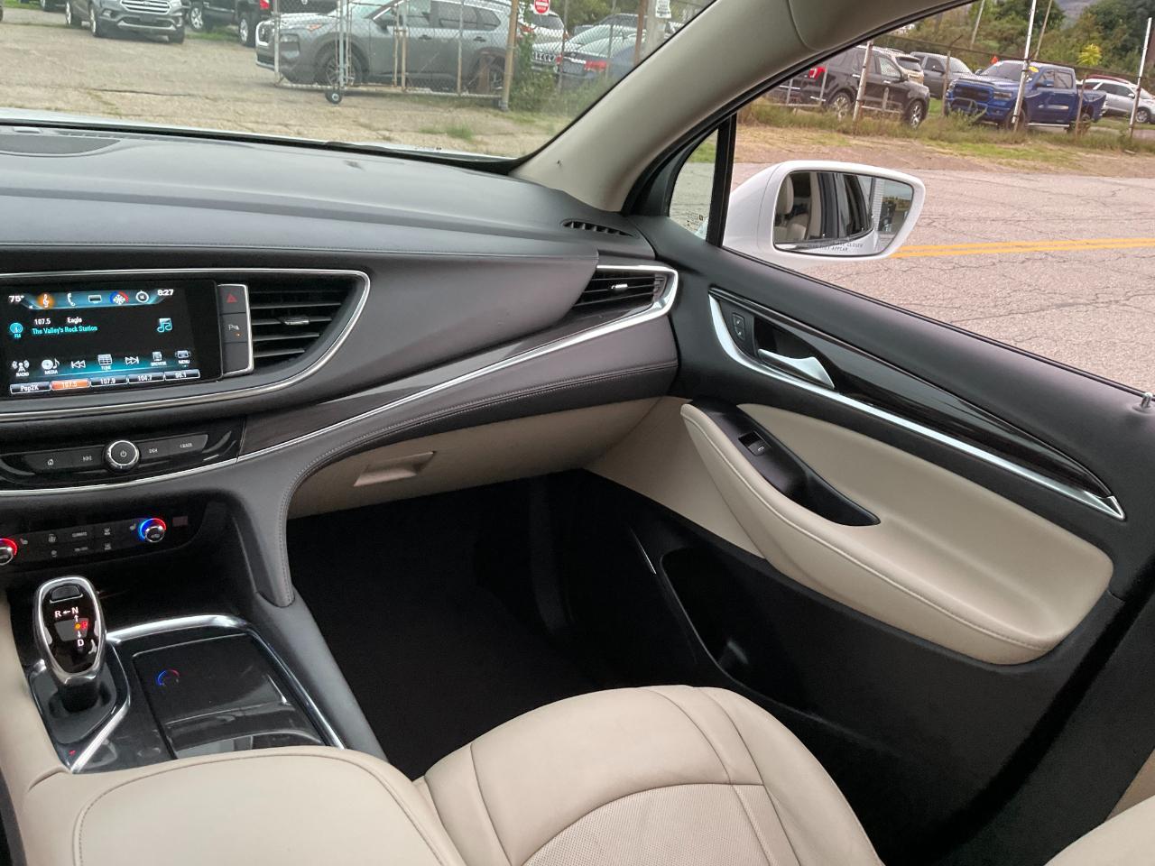 Buick Enclave Essence AWD 2018