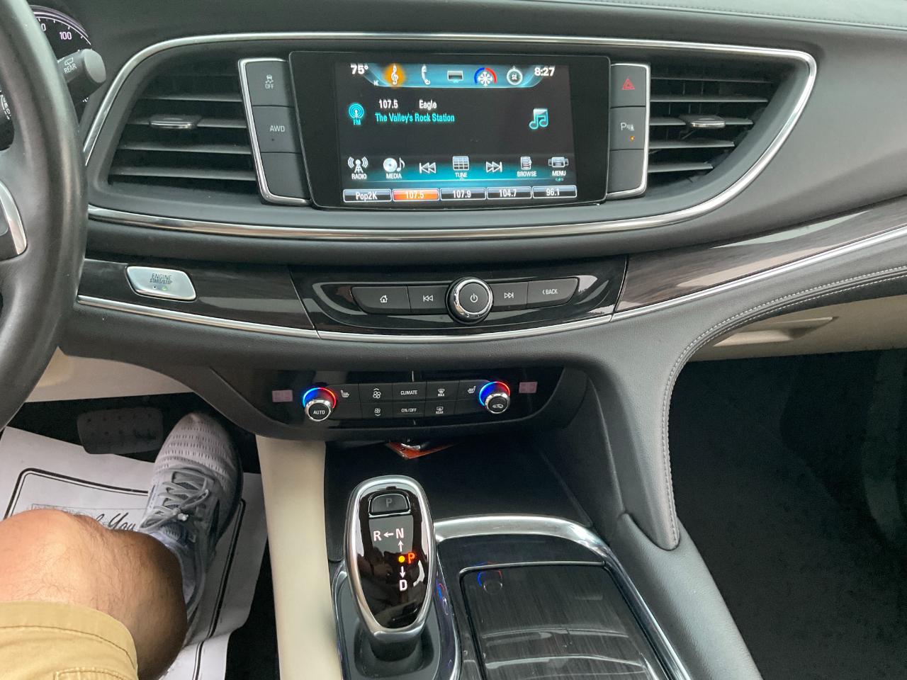Buick Enclave Essence AWD 2018