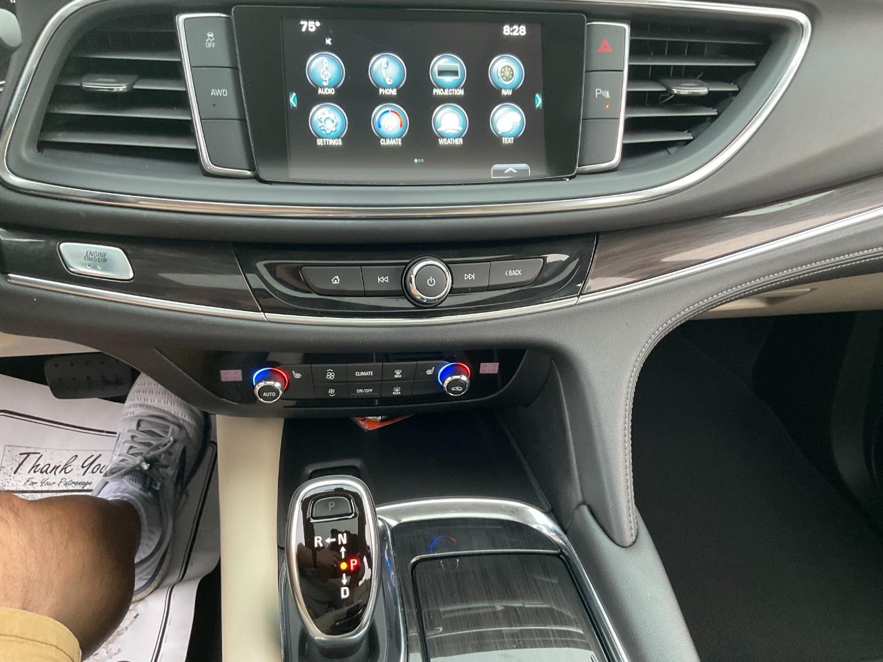Buick Enclave Essence AWD 2018