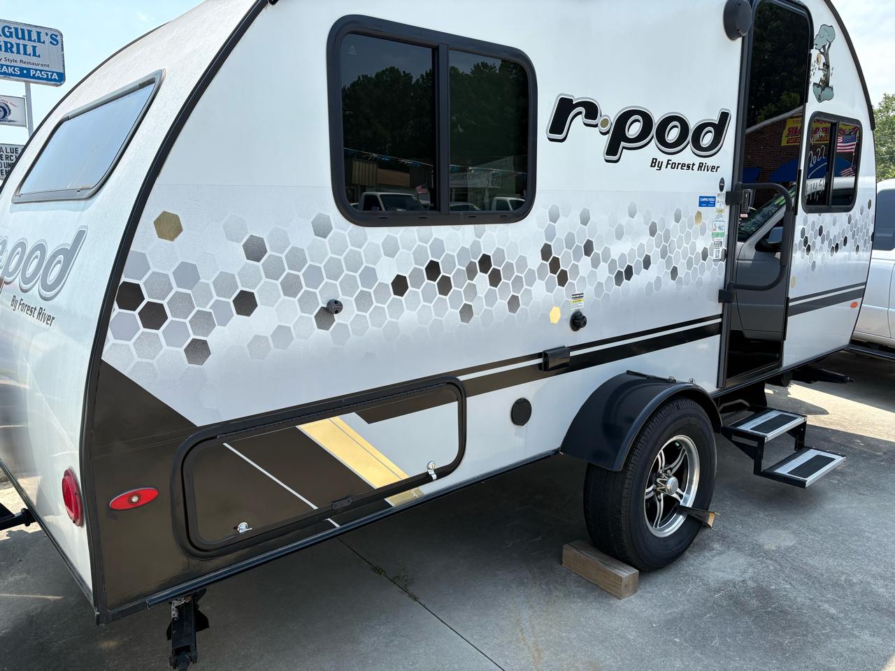 Forest River R-Pod  2022