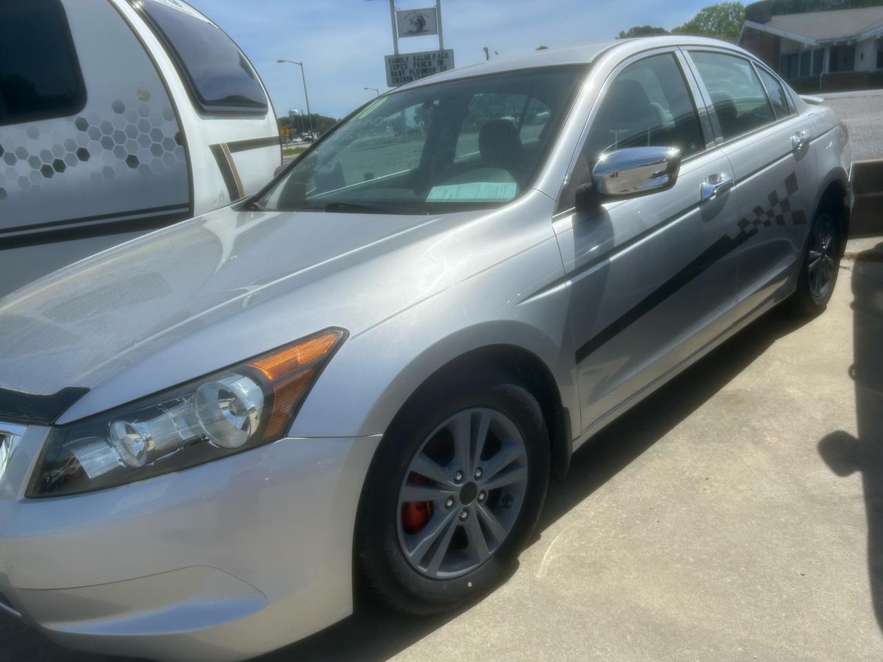 Honda Accord LX sedan AT 2010