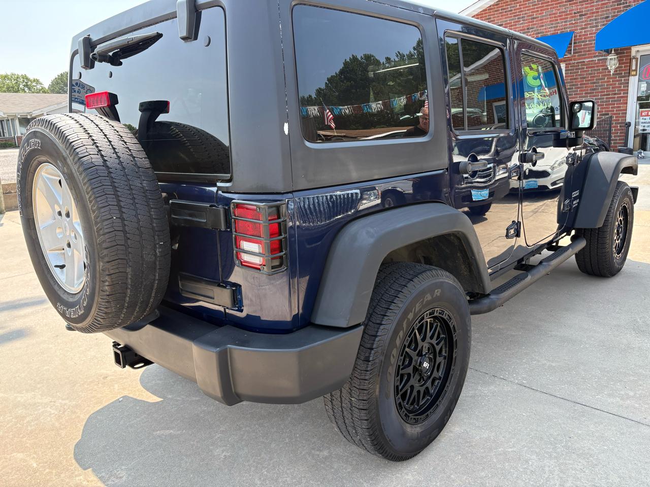 Jeep Wrangler Unlimited Sport 4WD 2013