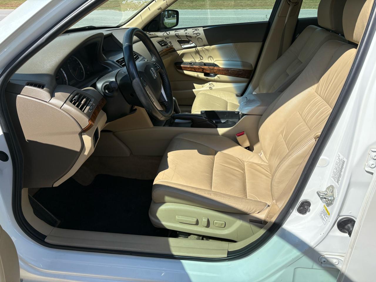 Honda Accord EX-L V-6 Sedan AT 2010