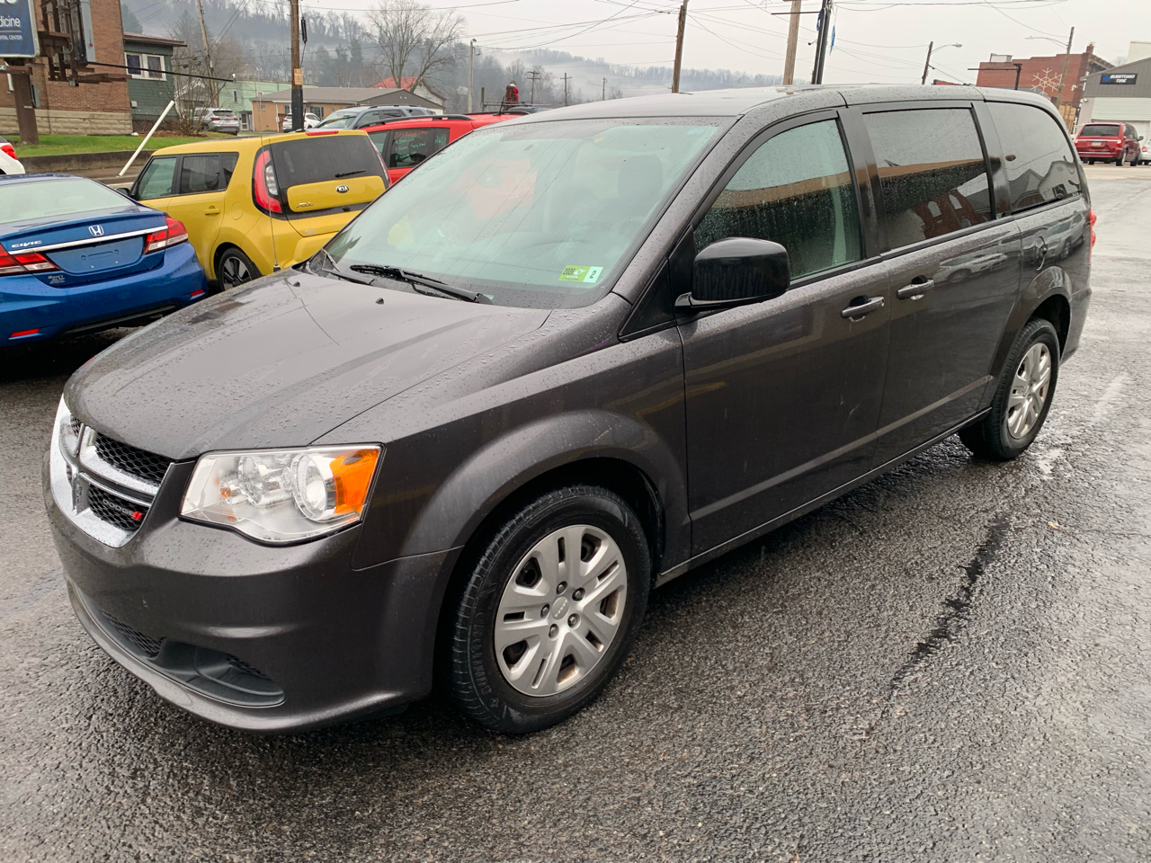 2018 Dodge Grand Caravan SE photo 2