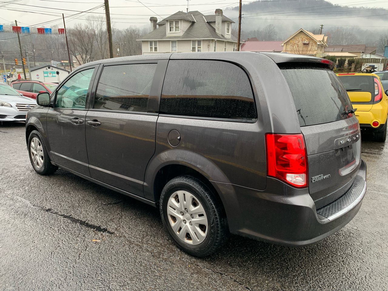 2018 Dodge Grand Caravan SE photo 3