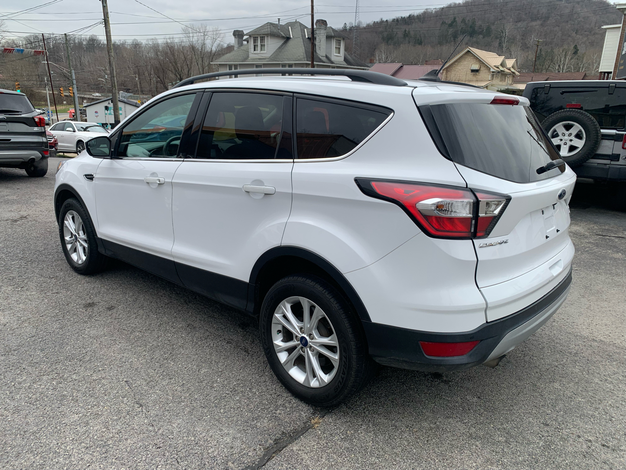 2018 Ford Escape SEL photo 3