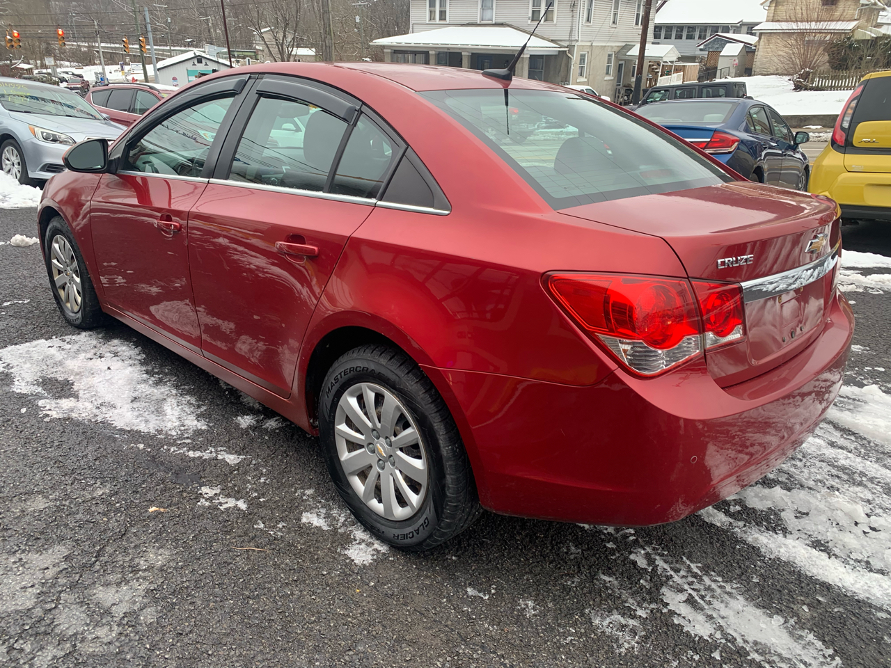 2011 Chevrolet Cruze LT photo 2