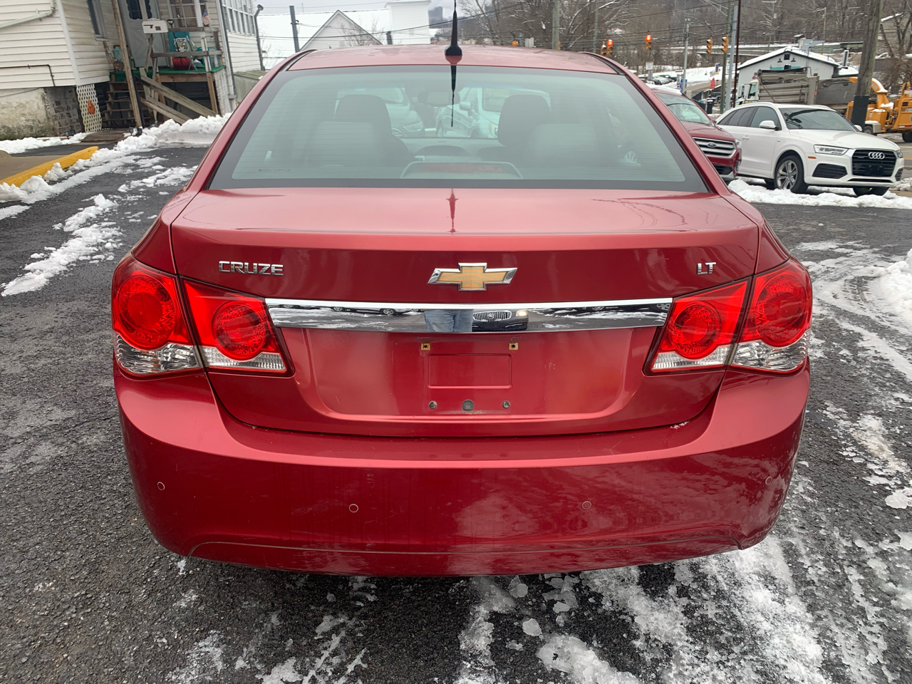 2011 Chevrolet Cruze LT photo 3