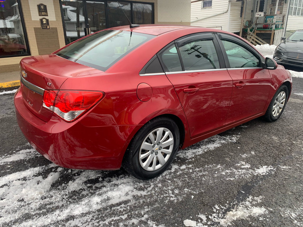 2011 Chevrolet Cruze LT photo 4