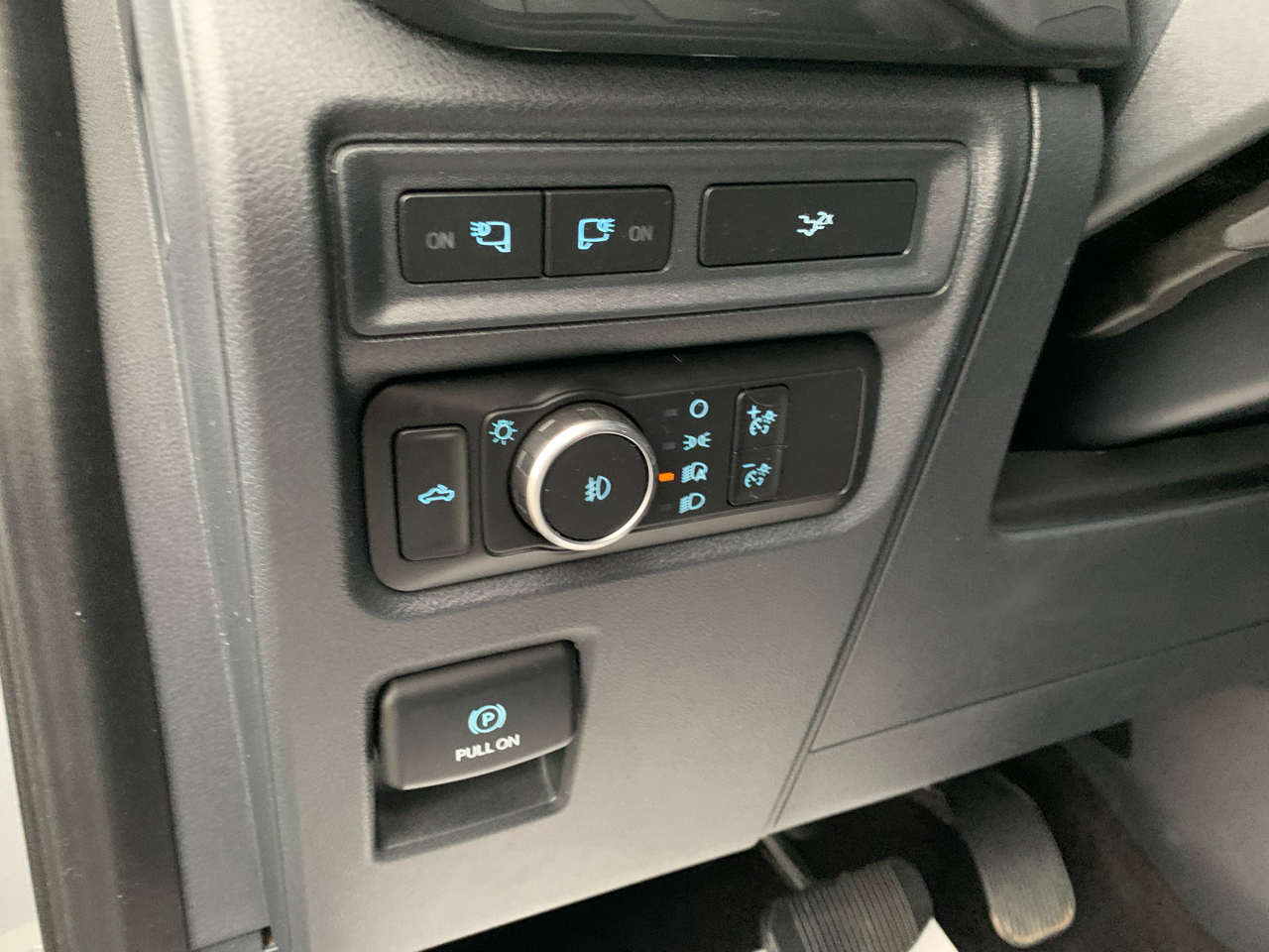 Ford F-150 XLT SuperCrew 5.5-ft. Bed 4WD 2022