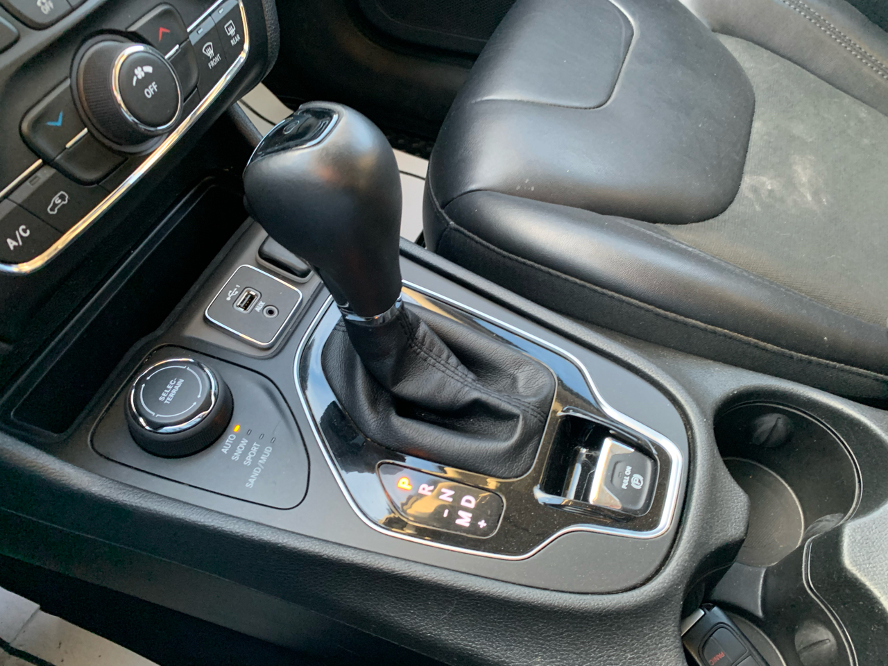 Jeep Cherokee Latitude Plus 4WD 2019