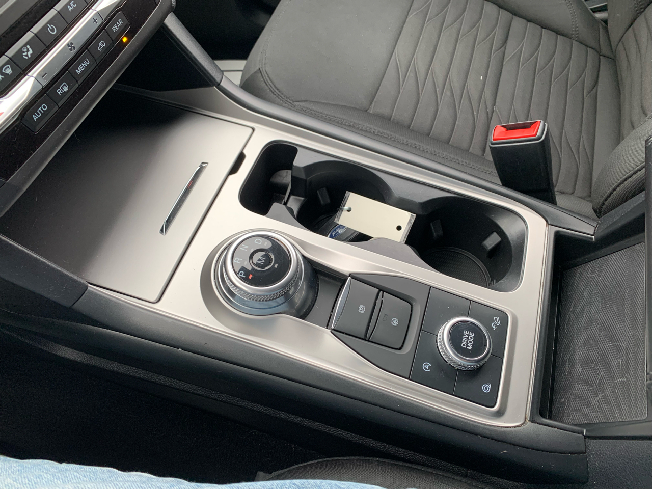 Ford Explorer XLT AWD 2020