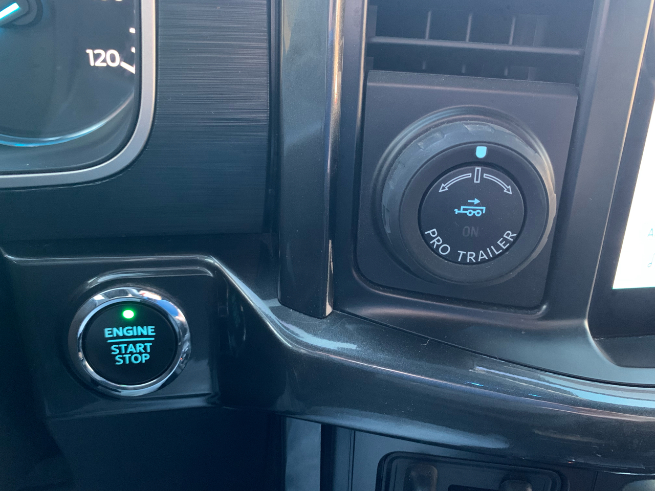 Ford F-150 XLT SuperCrew 5.5-ft. Bed 4WD 2021