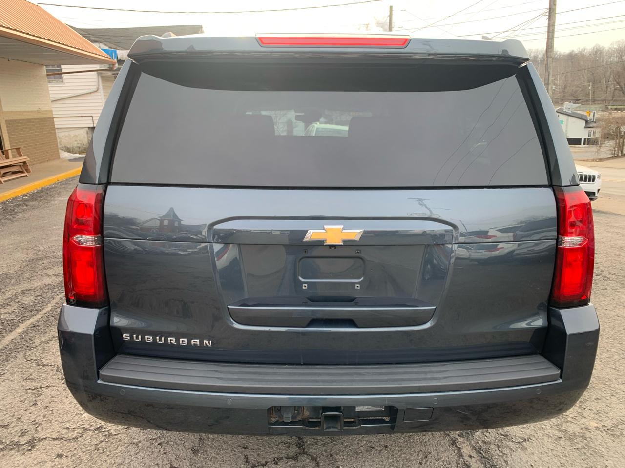 Chevrolet Suburban LT 4WD 2019