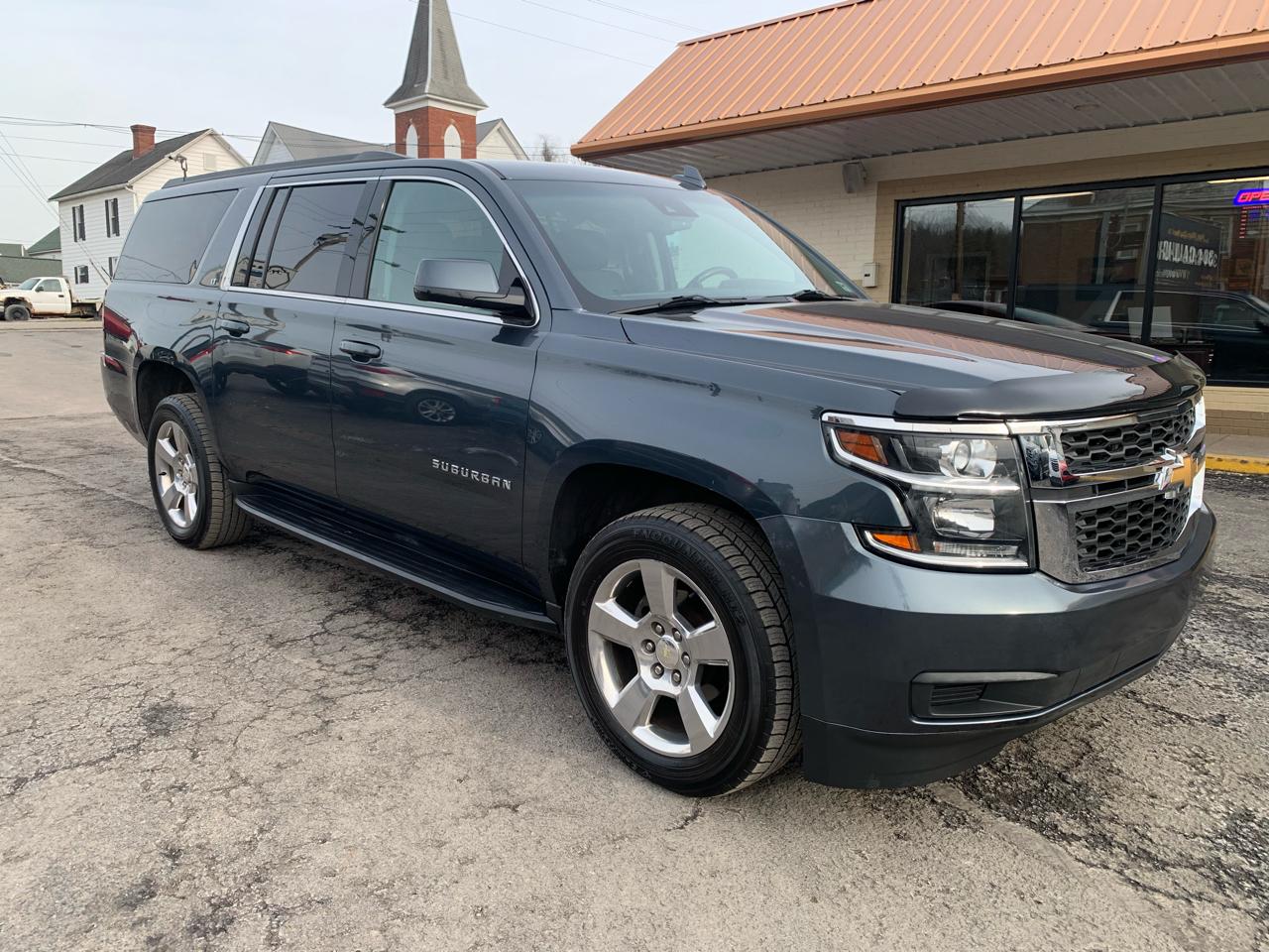 Chevrolet Suburban LT 4WD 2019