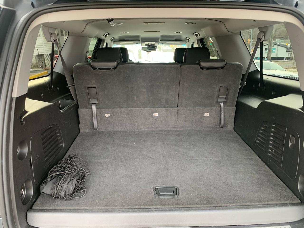 Chevrolet Suburban LT 4WD 2019