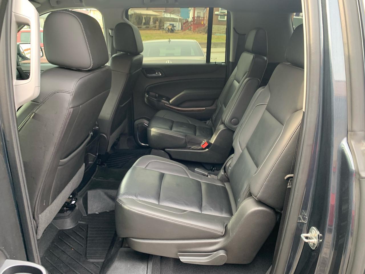 Chevrolet Suburban LT 4WD 2019