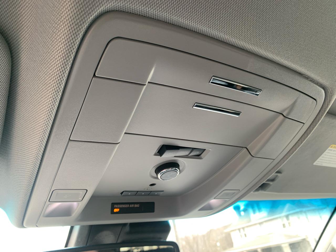 Chevrolet Suburban LT 4WD 2019