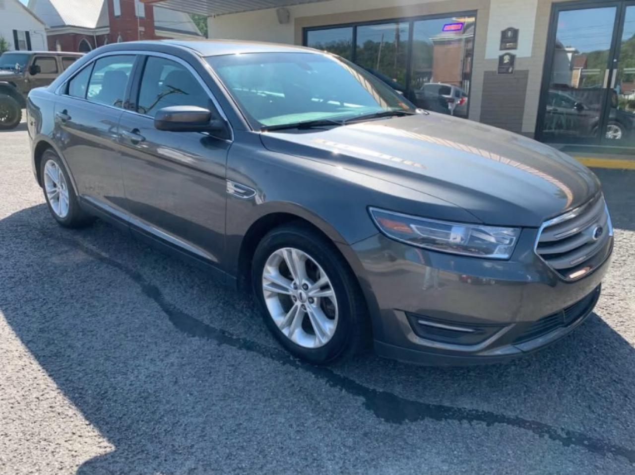 Ford Taurus SEL AWD 2015