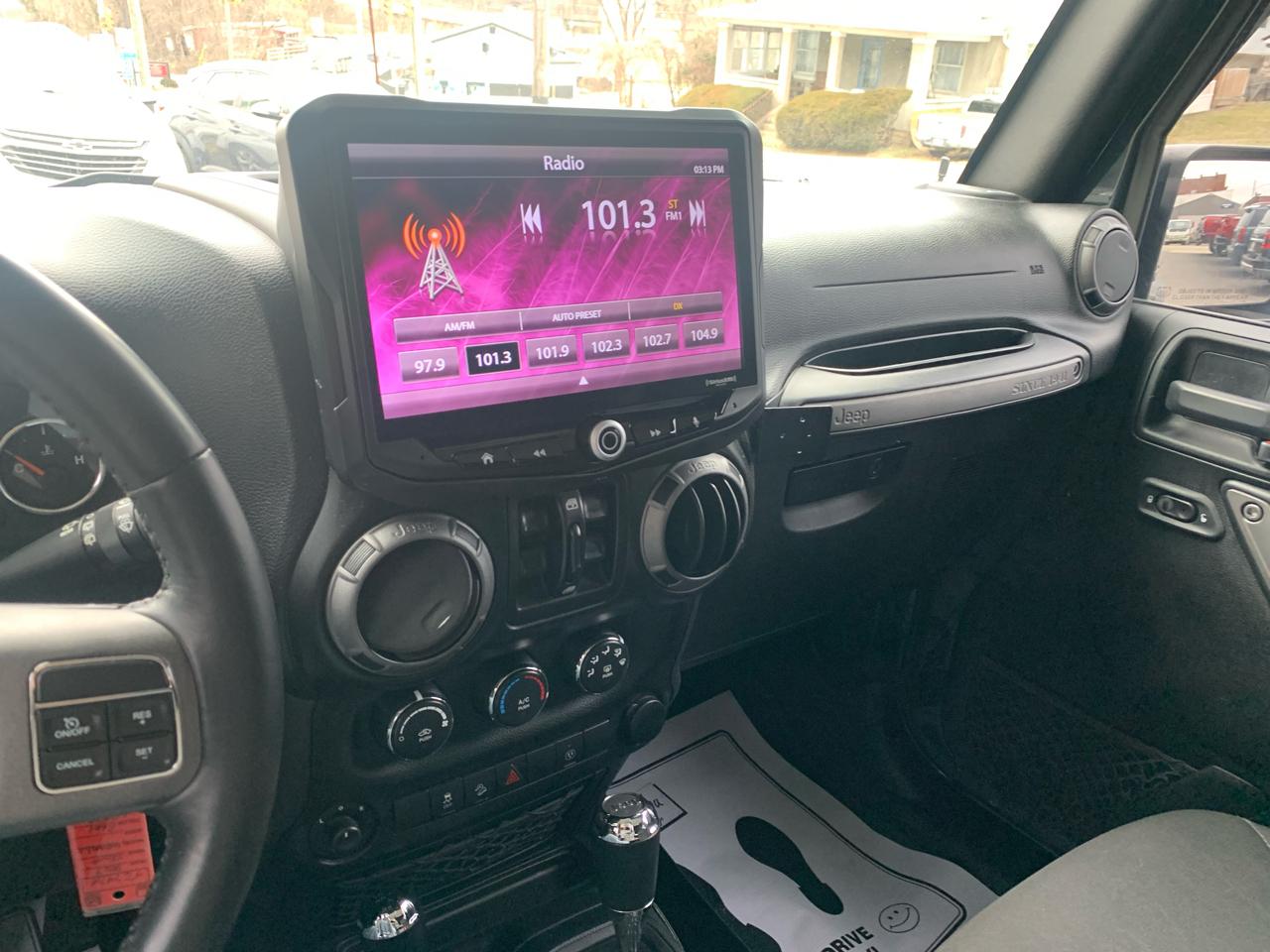 Jeep Wrangler Unlimited Sport 4WD 2017