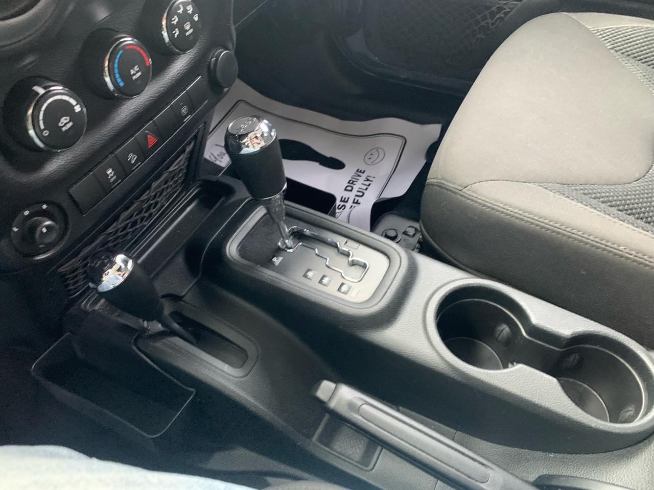 Jeep Wrangler Unlimited Sport 4WD 2017