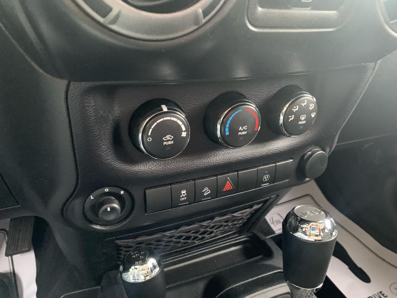 Jeep Wrangler Unlimited Sport 4WD 2017