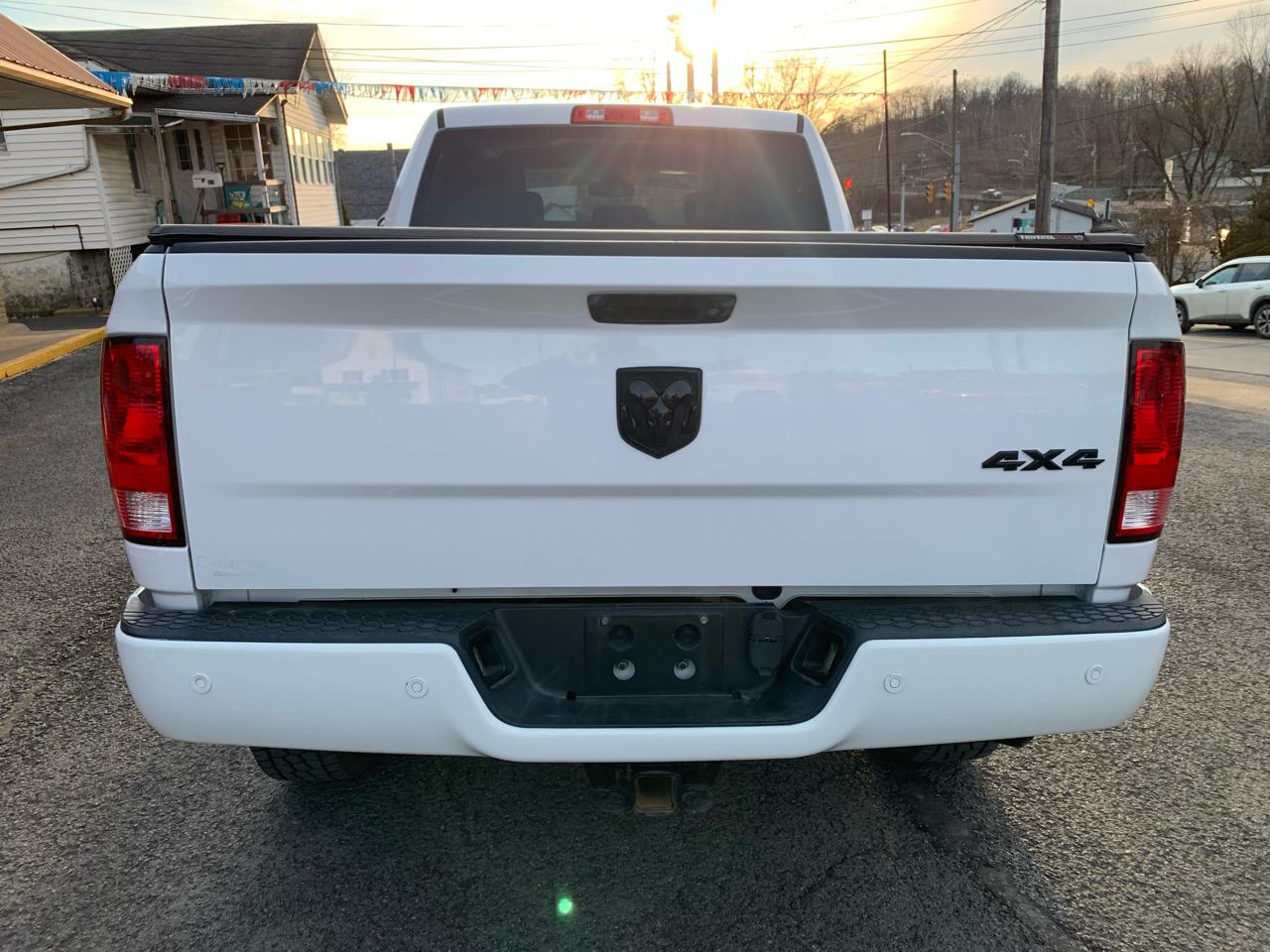 RAM 2500 Tradesman Crew Cab SWB 4WD 2018