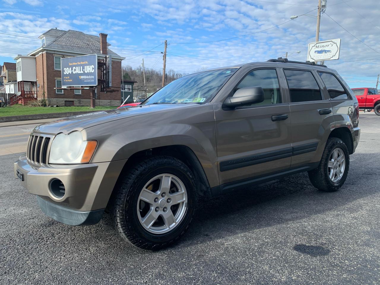 2005 Jeep Grand Cherokee Laredo 4WD