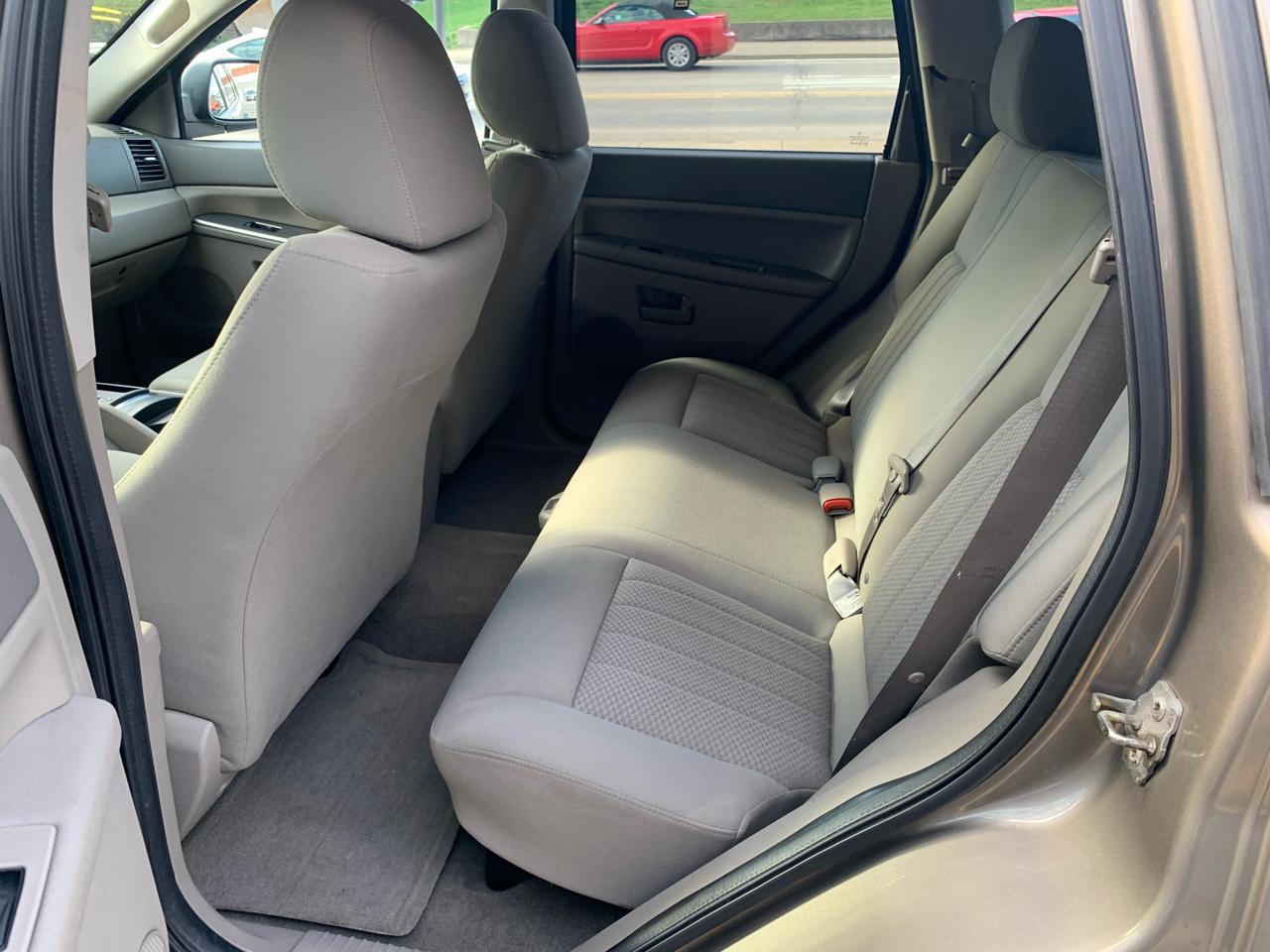 Jeep Grand Cherokee Laredo 4WD 2005