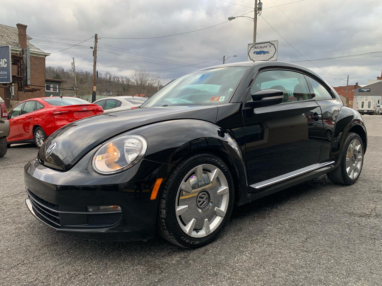 Volkswagen Beetle 2.5L 2D Coupe 2012