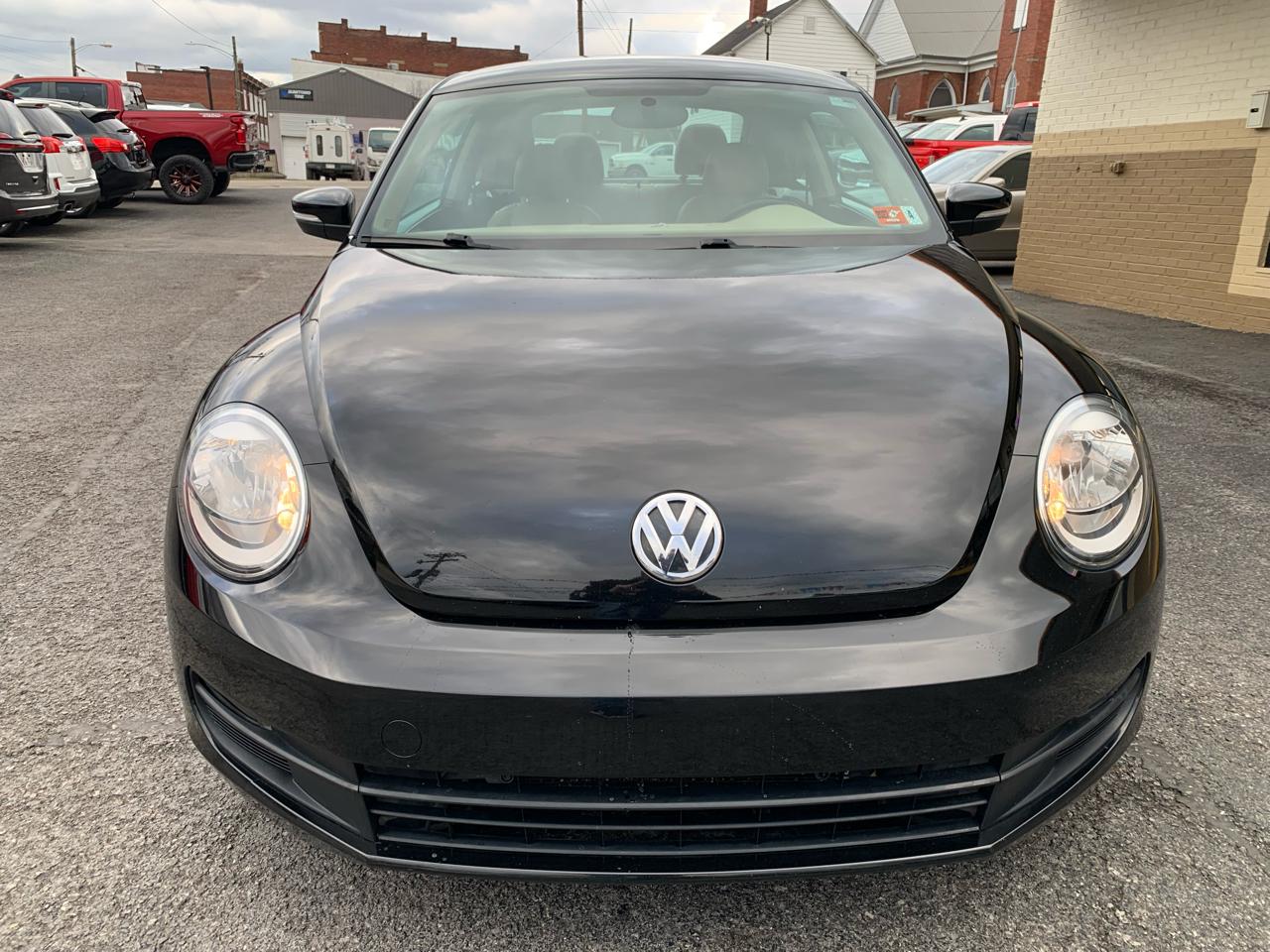 Volkswagen Beetle 2.5L 2D Coupe 2012