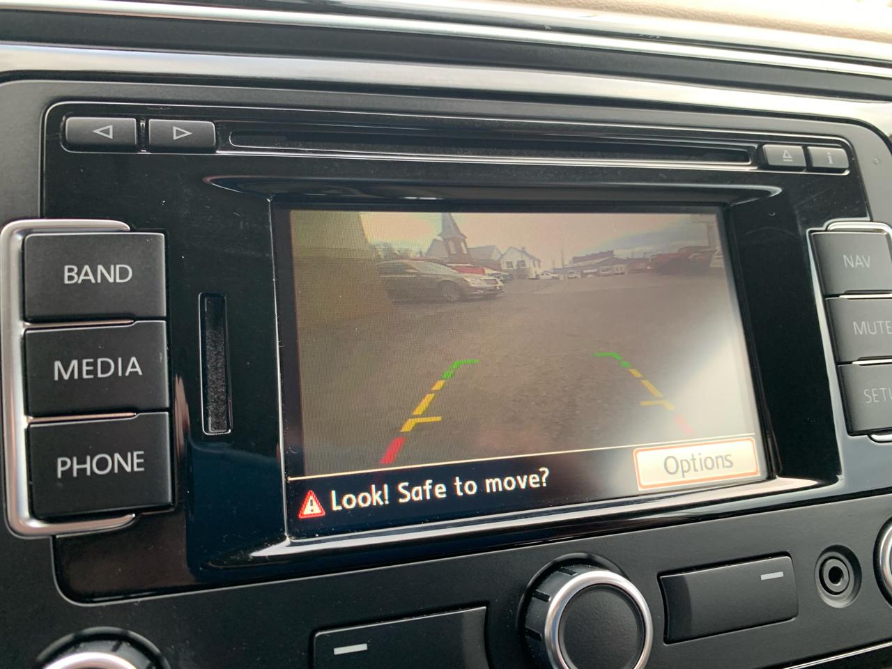 Volkswagen Beetle 2.5L 2D Coupe 2012