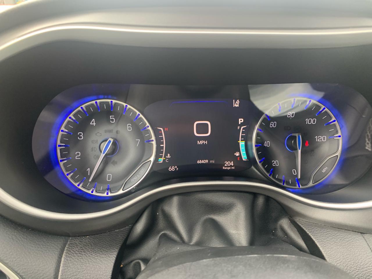 Chrysler Pacifica Touring L 2023