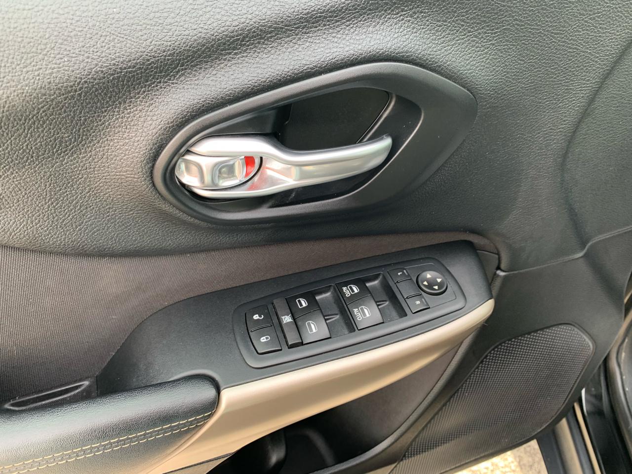 Jeep Cherokee Latitude 4WD 2017